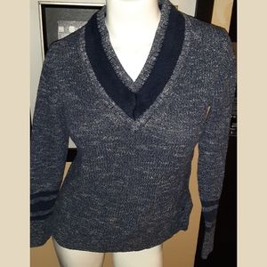 🔴Tommy Hilfiger  V neck sweater
